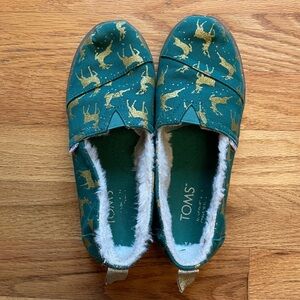 TOMS Kids Alpargata green & glitter fuzzy reindeer slip ons